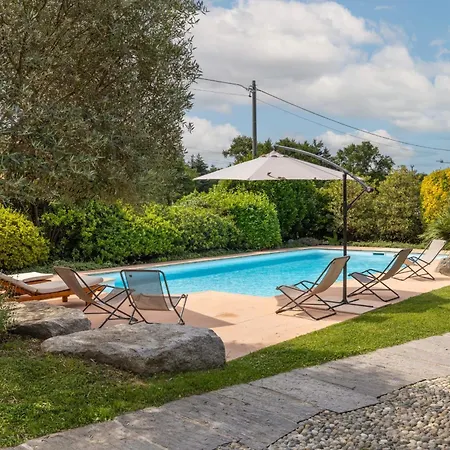 Rosa - Harmonious And Welcoming Brebbia