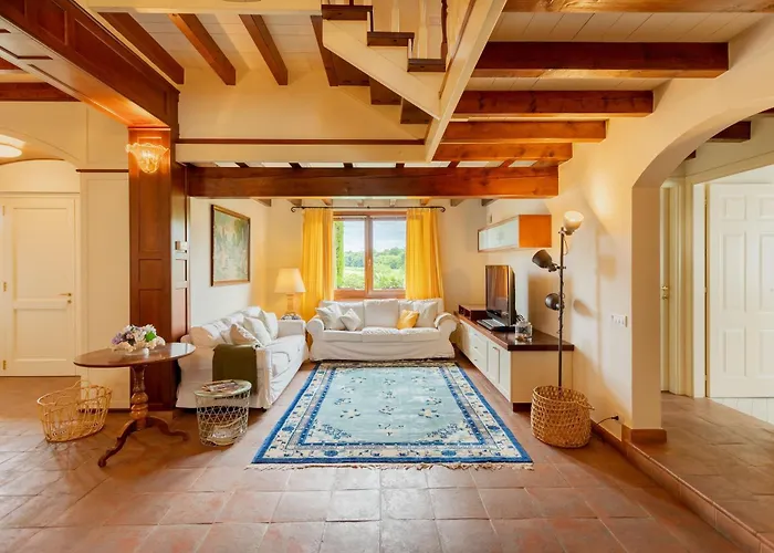 Rosa - Harmonious And Welcoming فيلة