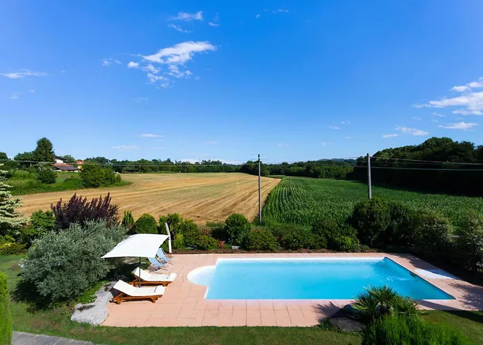 Rosa - Harmonious And Welcoming فيلة *