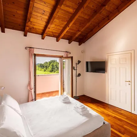 Rosa - Harmonious And Welcoming * Brebbia