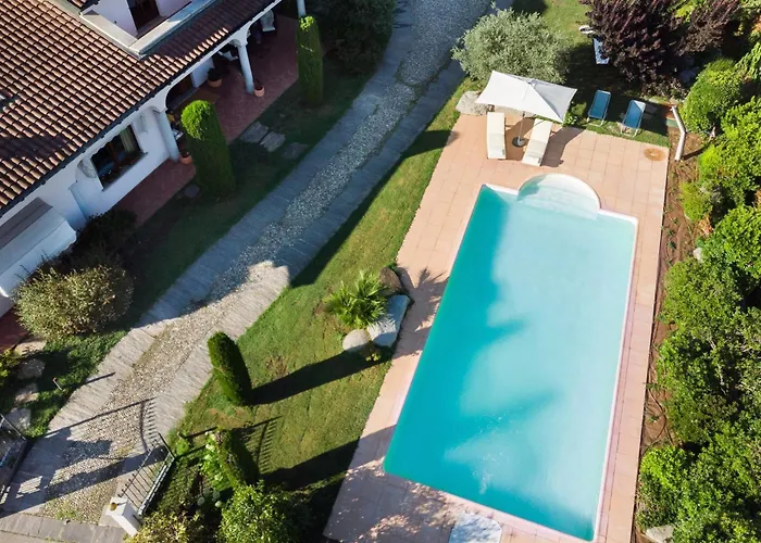 Rosa - Harmonious And Welcoming * Brebbia