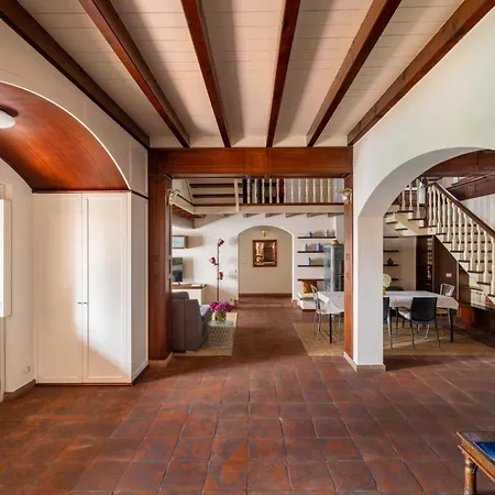 Rosa - Harmonious And Welcoming Brebbia