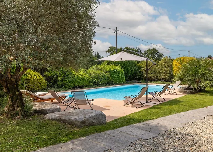 Rosa - Harmonious And Welcoming Brebbia